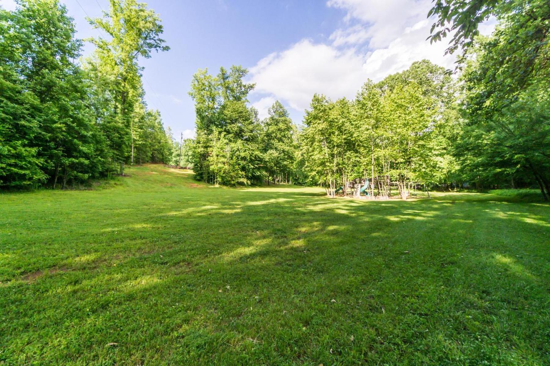 The Big Little Cabin - Hot Tub & Playground Dahlonega Luaran gambar