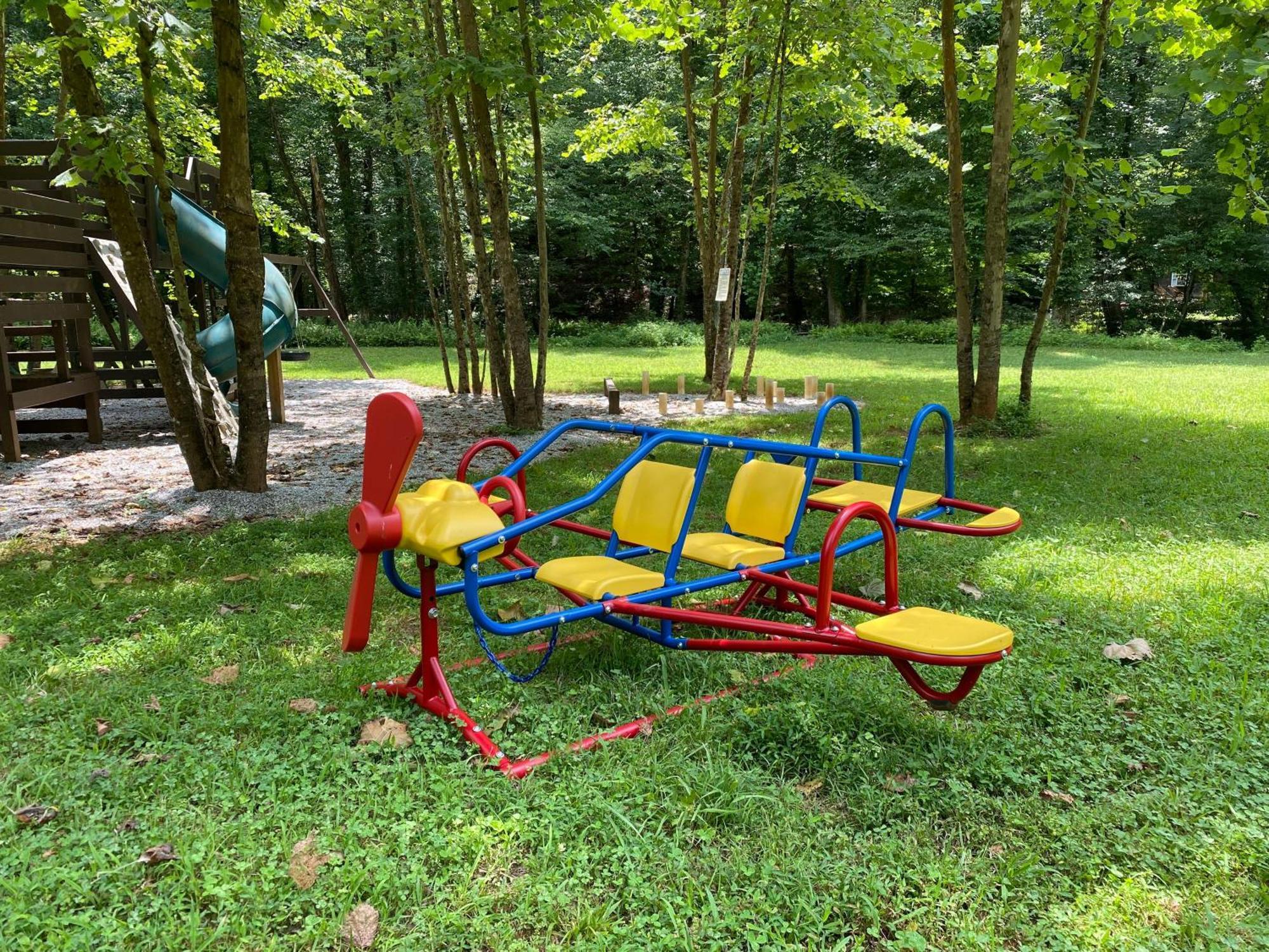 The Big Little Cabin - Hot Tub & Playground Dahlonega Luaran gambar