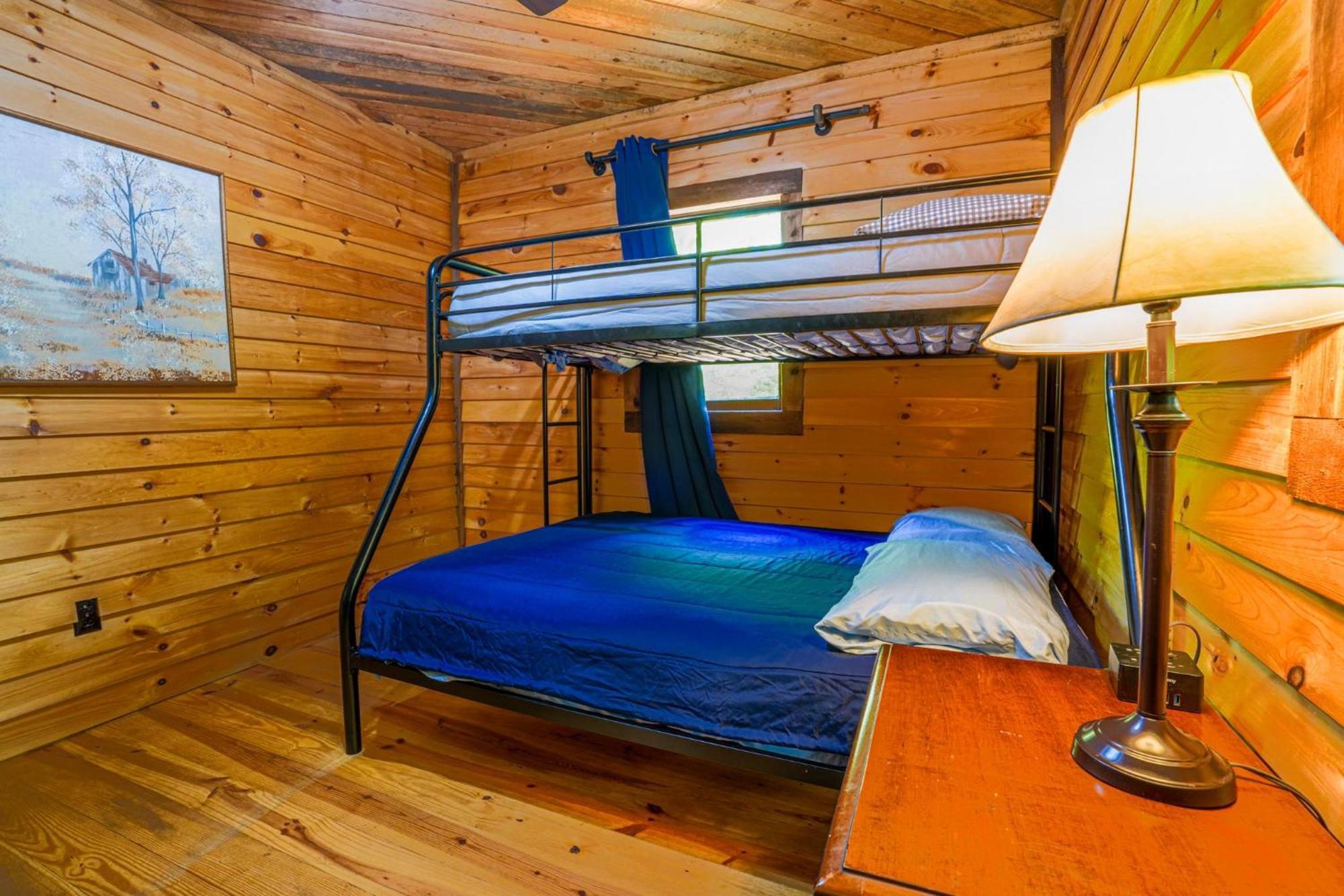 The Big Little Cabin - Hot Tub & Playground Dahlonega Luaran gambar