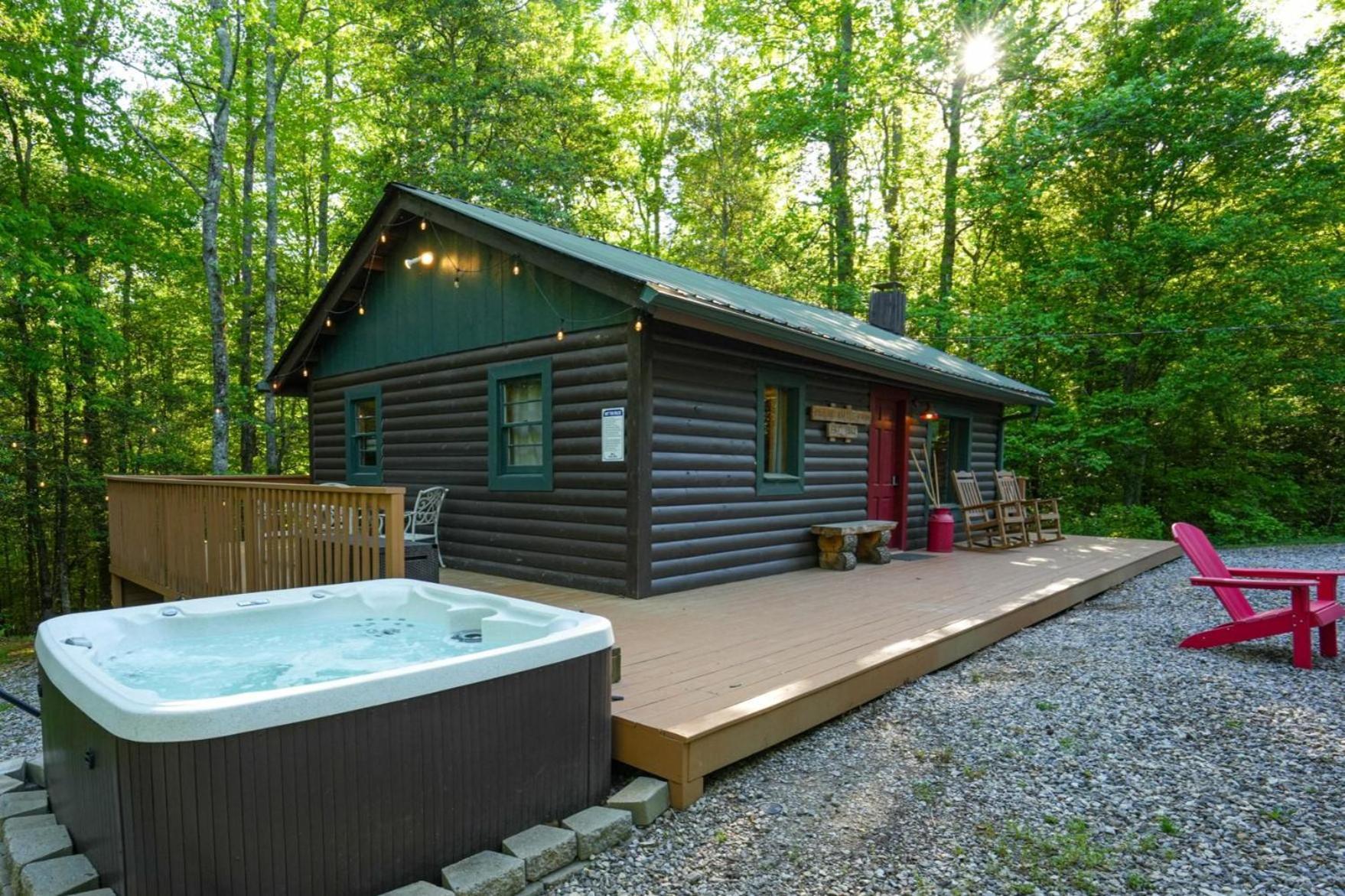 The Big Little Cabin - Hot Tub & Playground Dahlonega Luaran gambar
